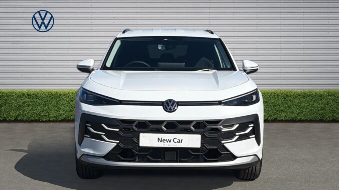 Volkswagen T-Roc 1.5 eTSI 150 Life 5dr DSG Petrol Hatchback - Image 7